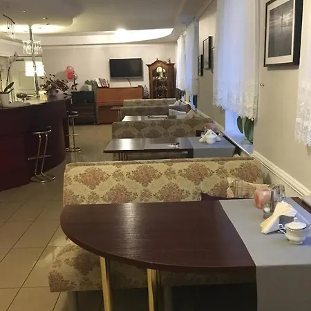 住宿加早餐酒店 Koral 科沙林