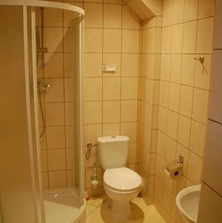 住宿加早餐酒店 Koral 3*